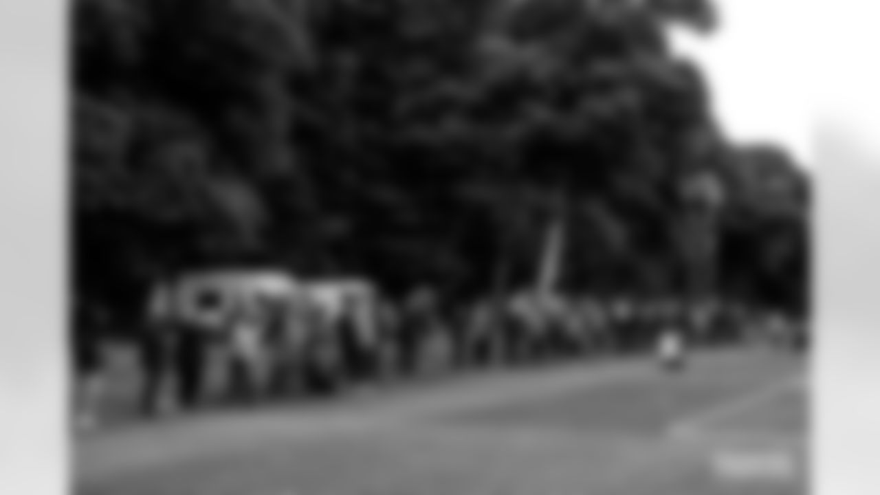 221007-evan-gallery-2560022