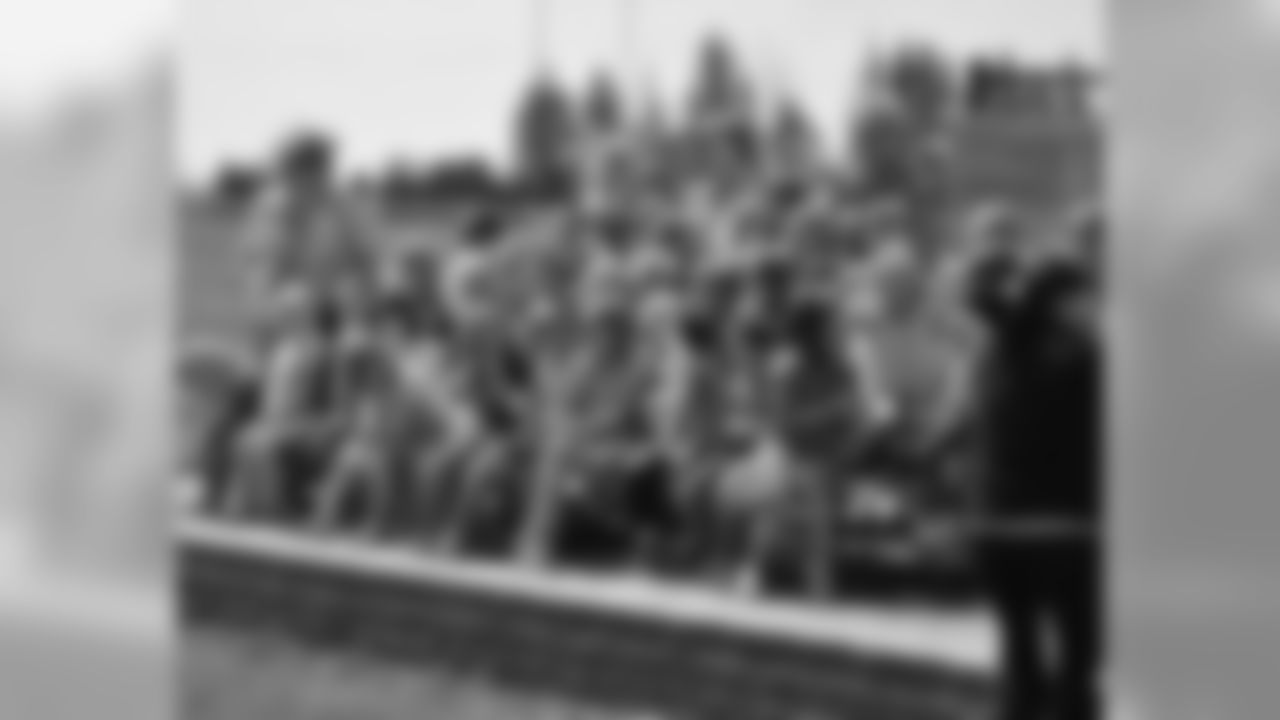 Packers Tailgate Tour - Thorp Public School
