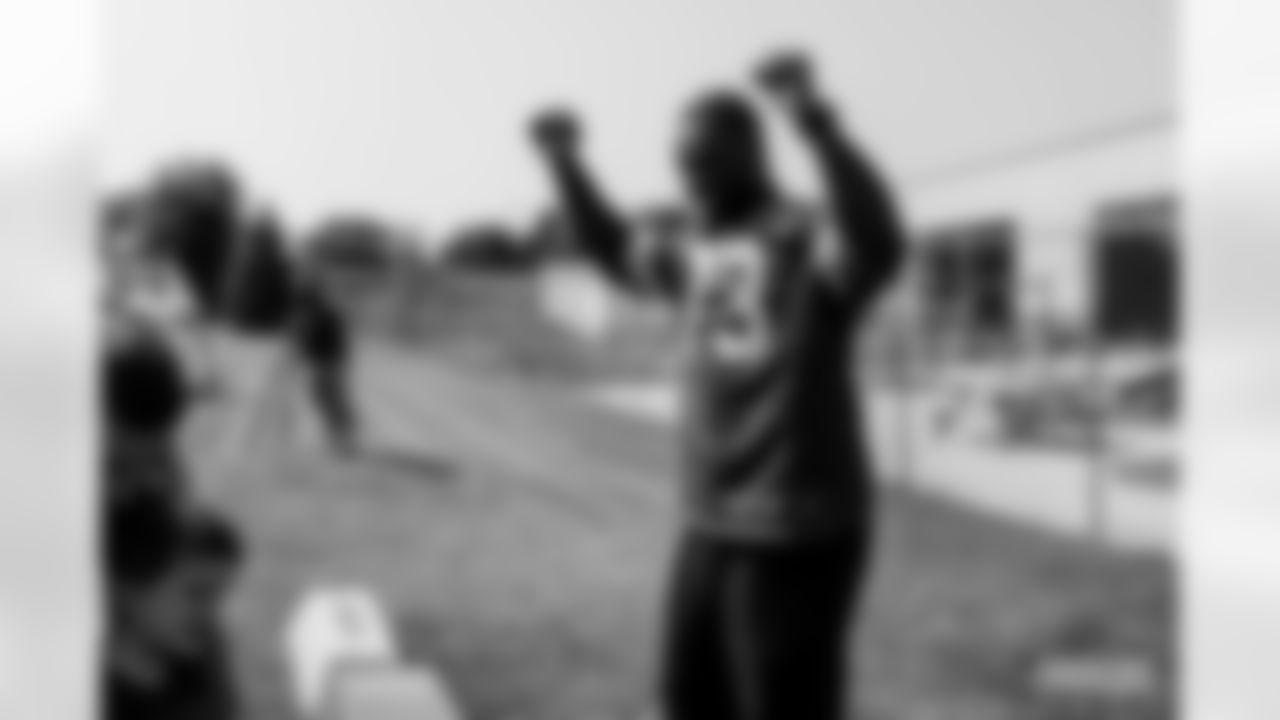 220913-football-outreach-gallery-2560019