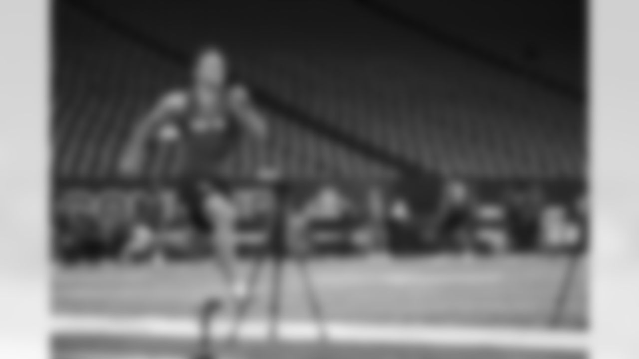 Houston quarterback Clayton Tune runs the 40-yard dash during the 2023 Scouting Combine on Saturday, March 4, 2023 in Indianapolis, Indiana.