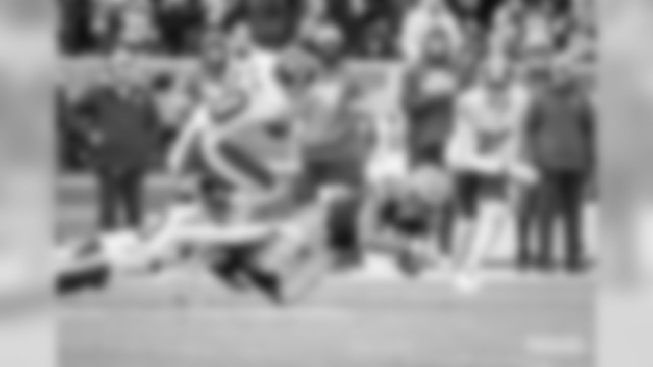 191209-wilson-fan-photos-79