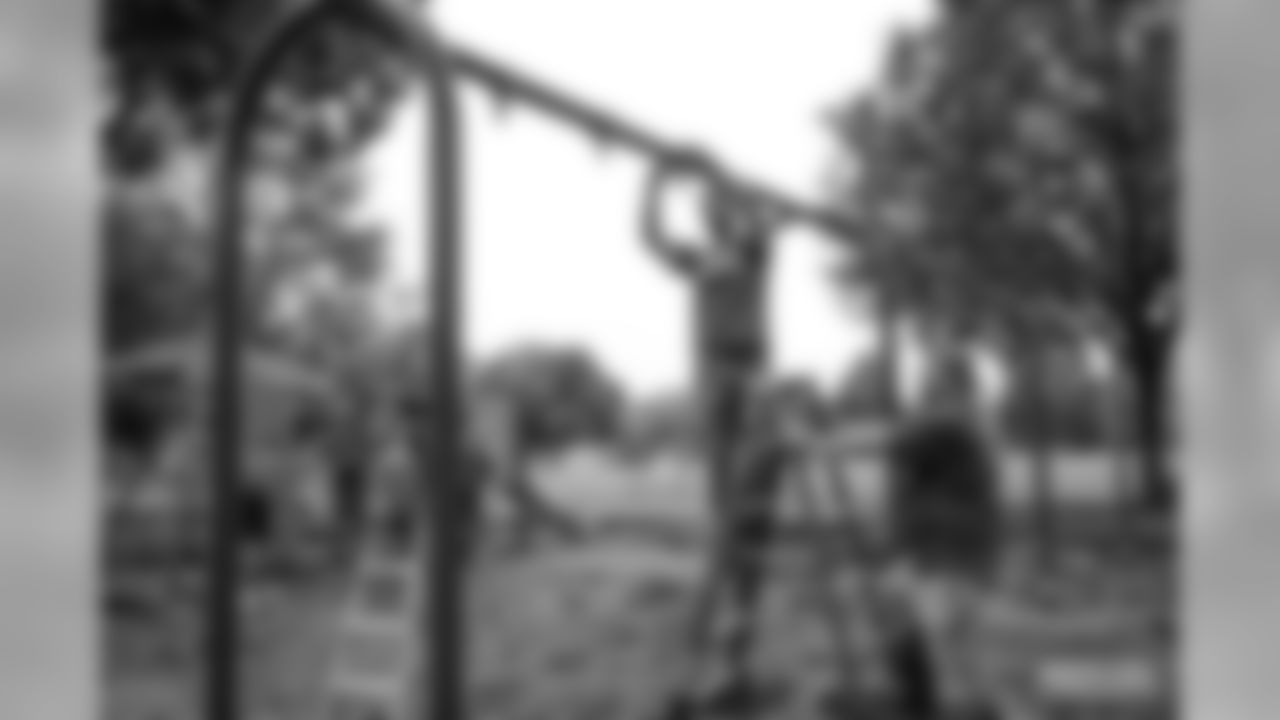191001-playground-build-53