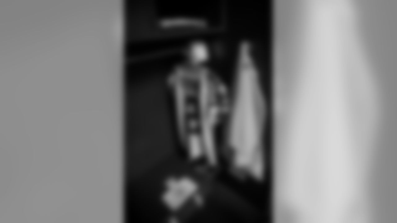 180923-locker-room-fedexfield-bobber-22