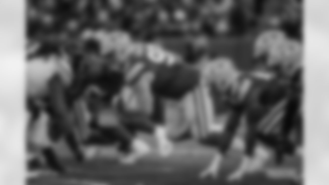 DL Tyler Lancaster