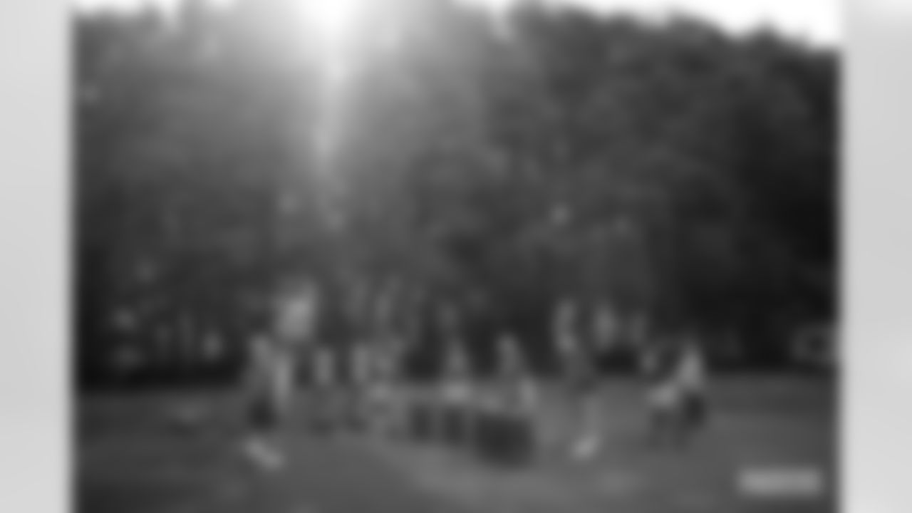 221007-evan-gallery-2560030