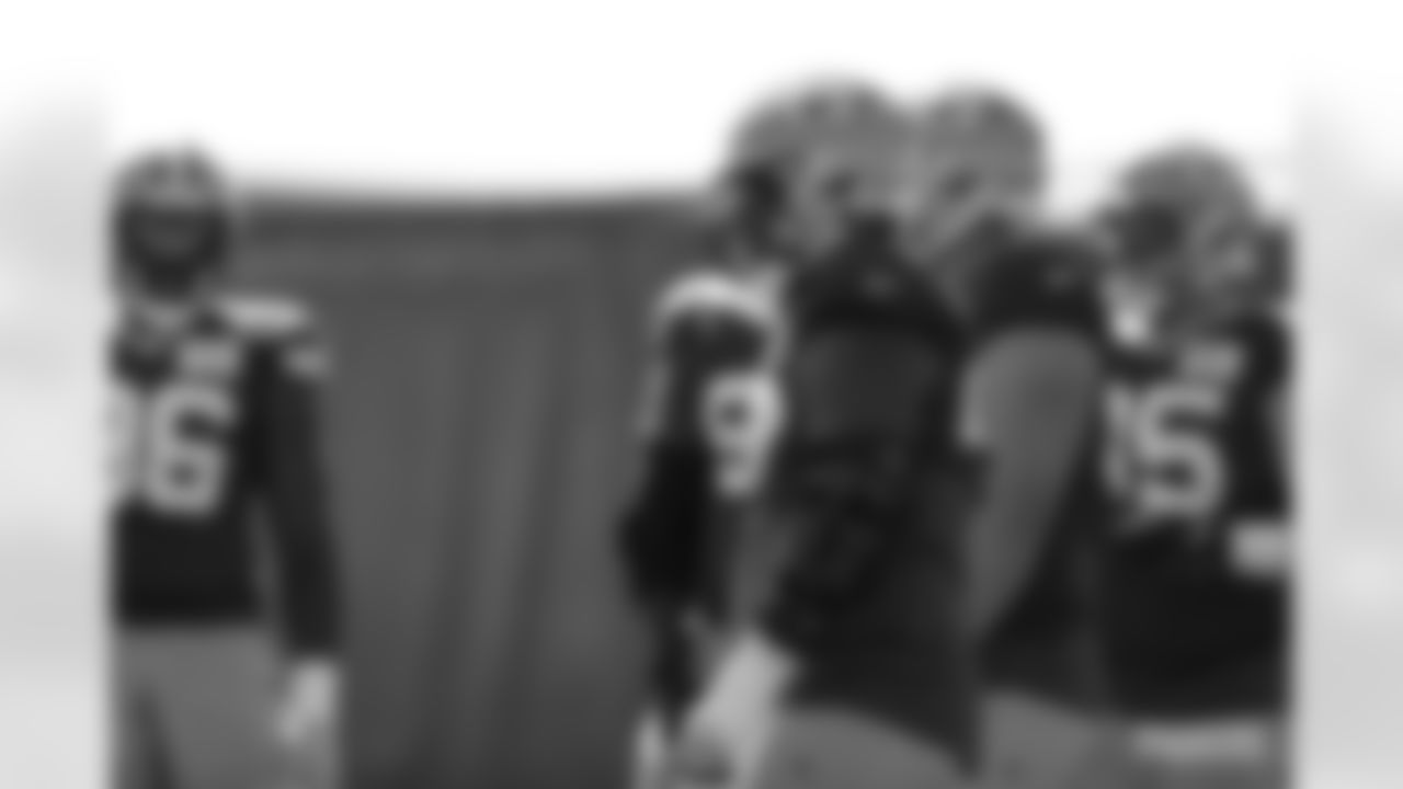 DL Kenny Clark