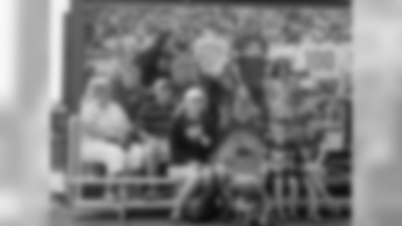 180612-lambeau-field-live-ribbon-cutting-10
