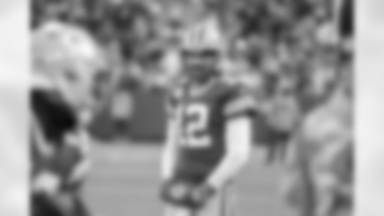 Green Bay Packers quarterback Aaron Rodgers (12) warms up prior to an NFL football game against the Seattle Seahawks on Sunday, November 14, 2021 in Green Bay, Wisconsin. (Todd Rosenberg/NFL)