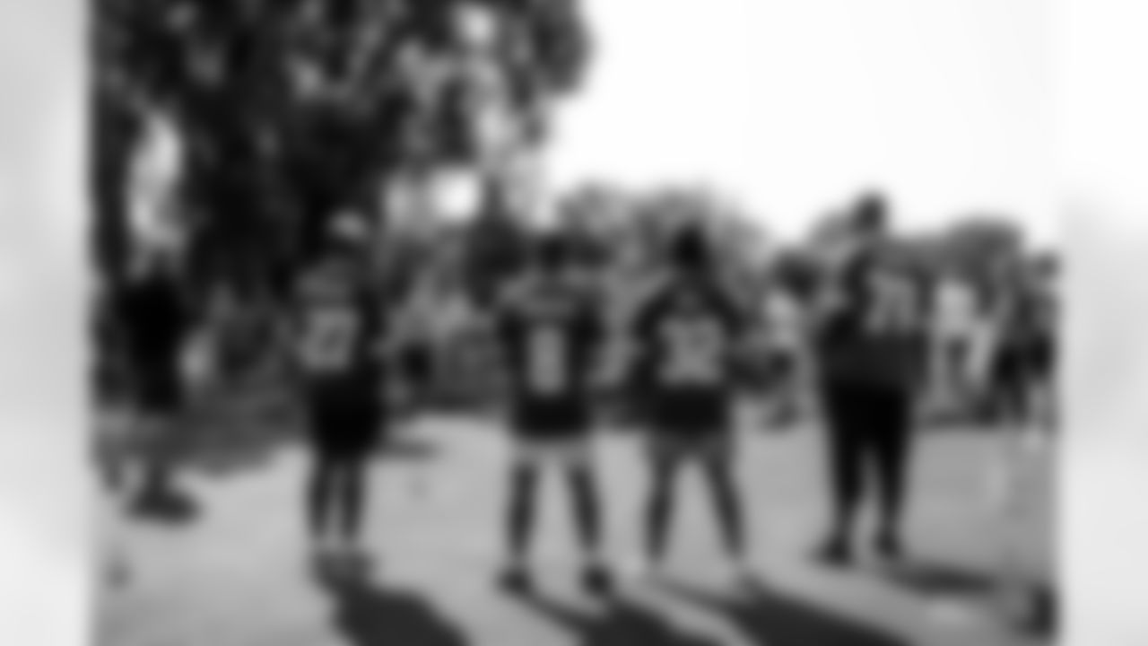 220913-football-outreach-gallery-2560011
