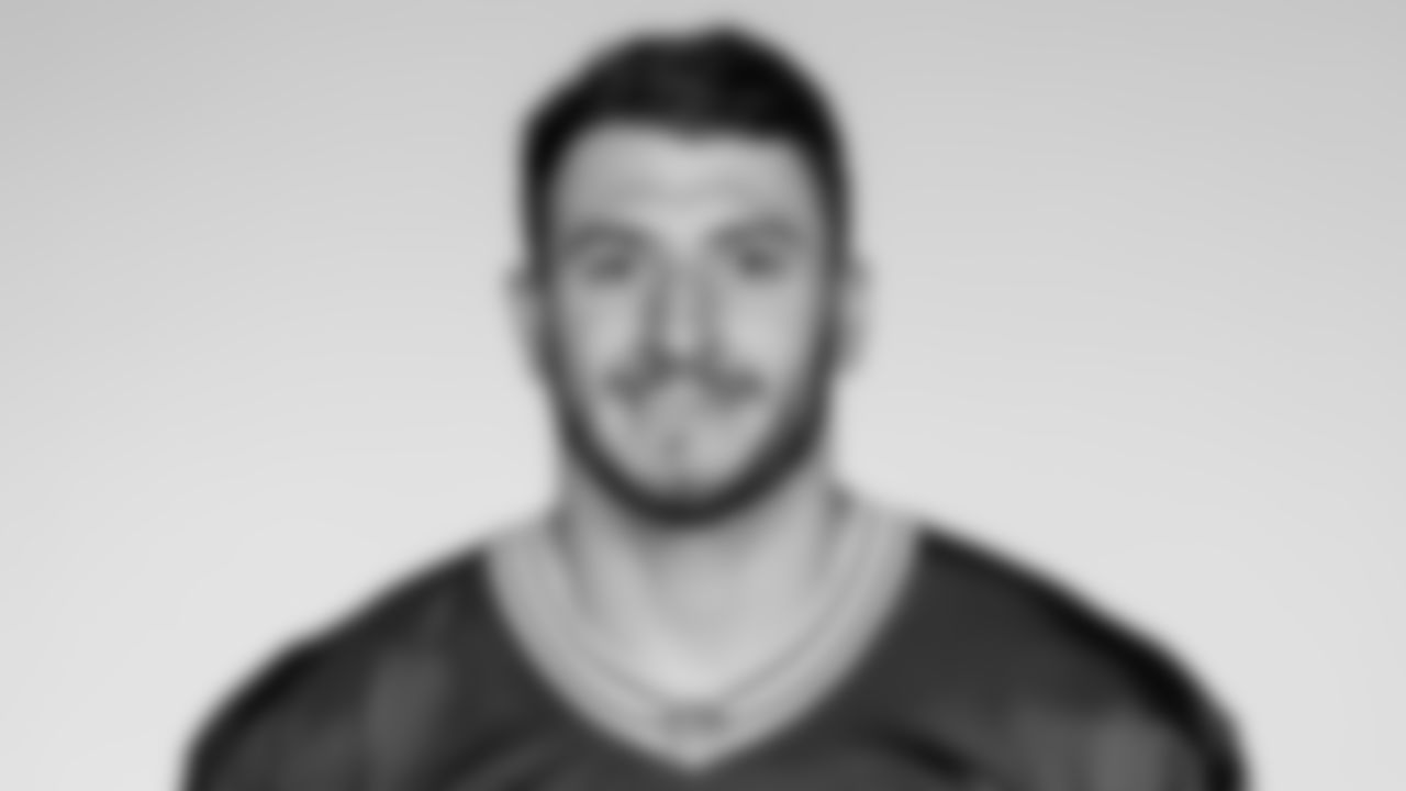 TE Tyler Davis