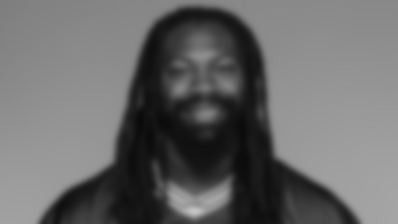 55 - LB Za'Darius Smith