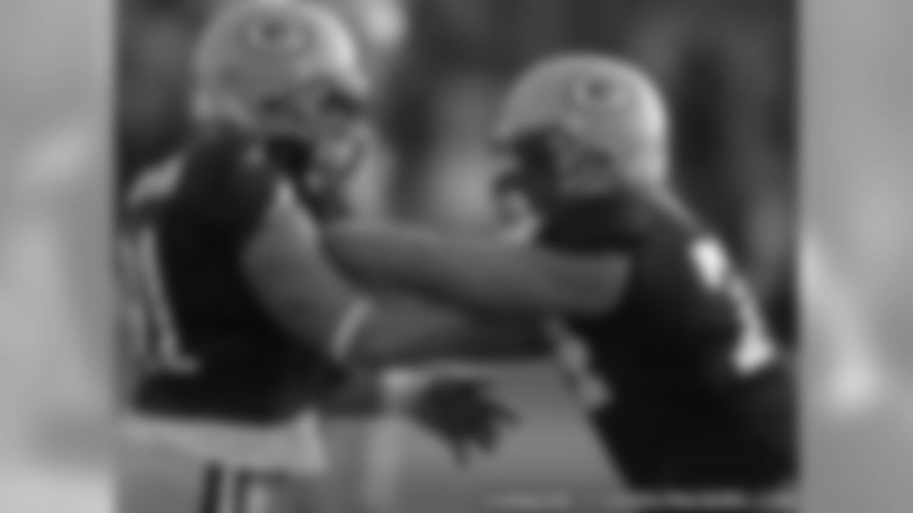 DE's Dave Tollefson & Aaron Kampman