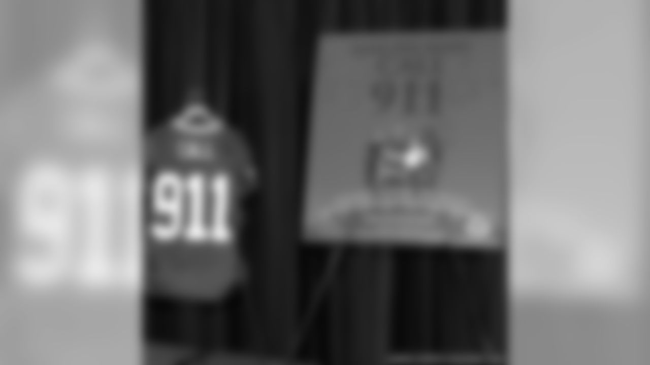 Lambeau Field Hosts 'Make The Right Call' Campaign
