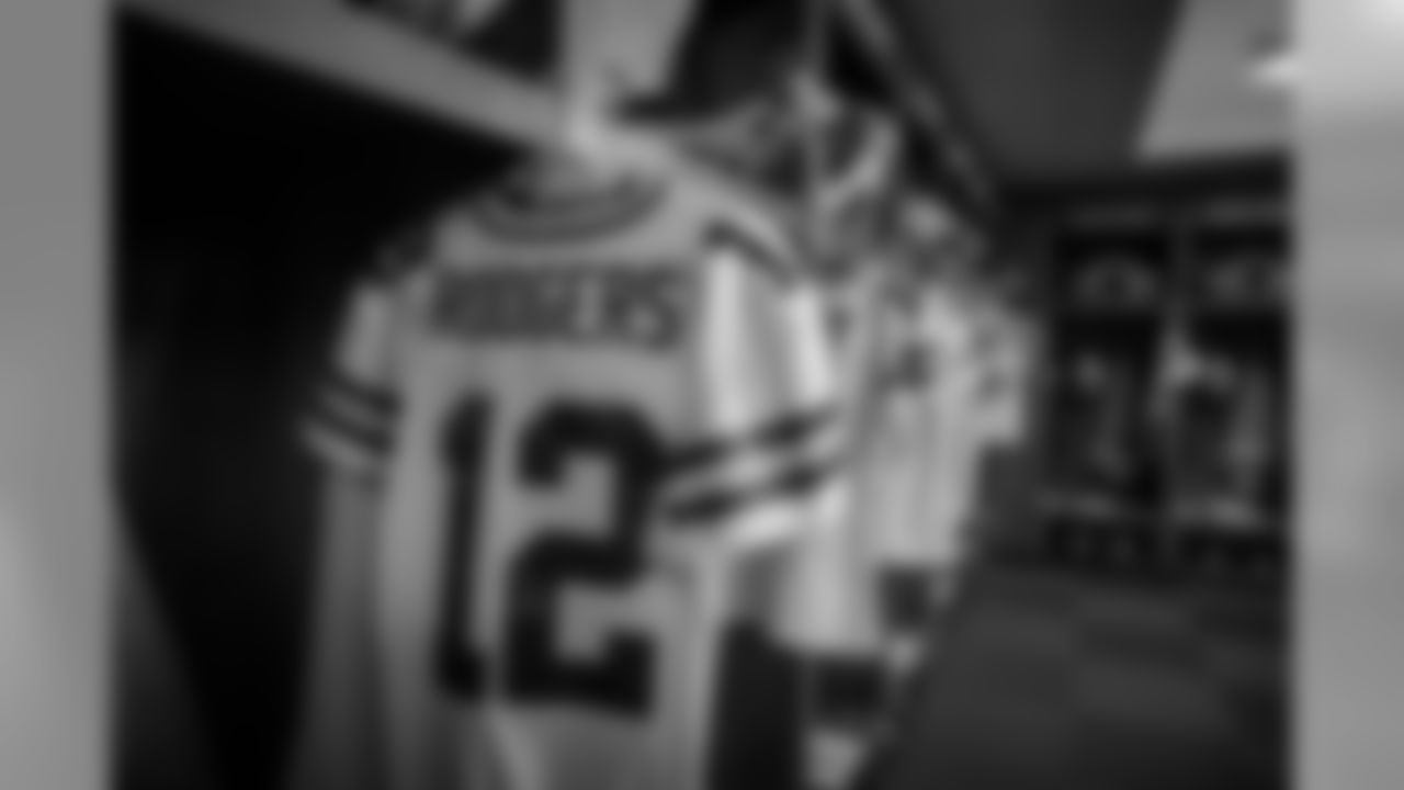 181007-locker-room-ford-field-bobber-9