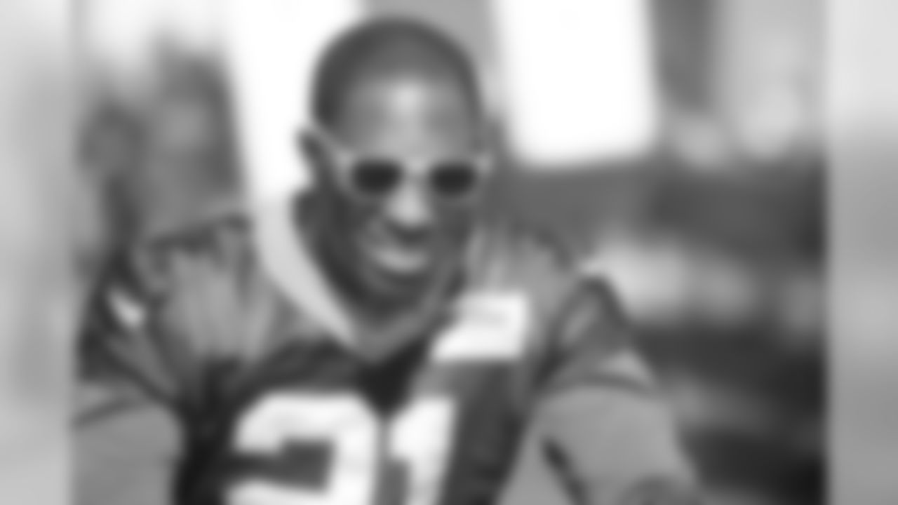 Clinton-Dix names It's Your Time by Joel Osteen as his favorite book and Remember the Titans as his favorite movie.