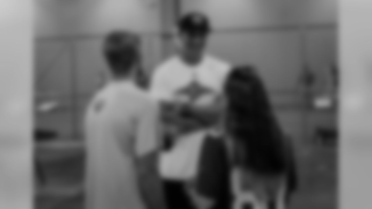 180722-jimmy-graham-cornhole-bobber-6