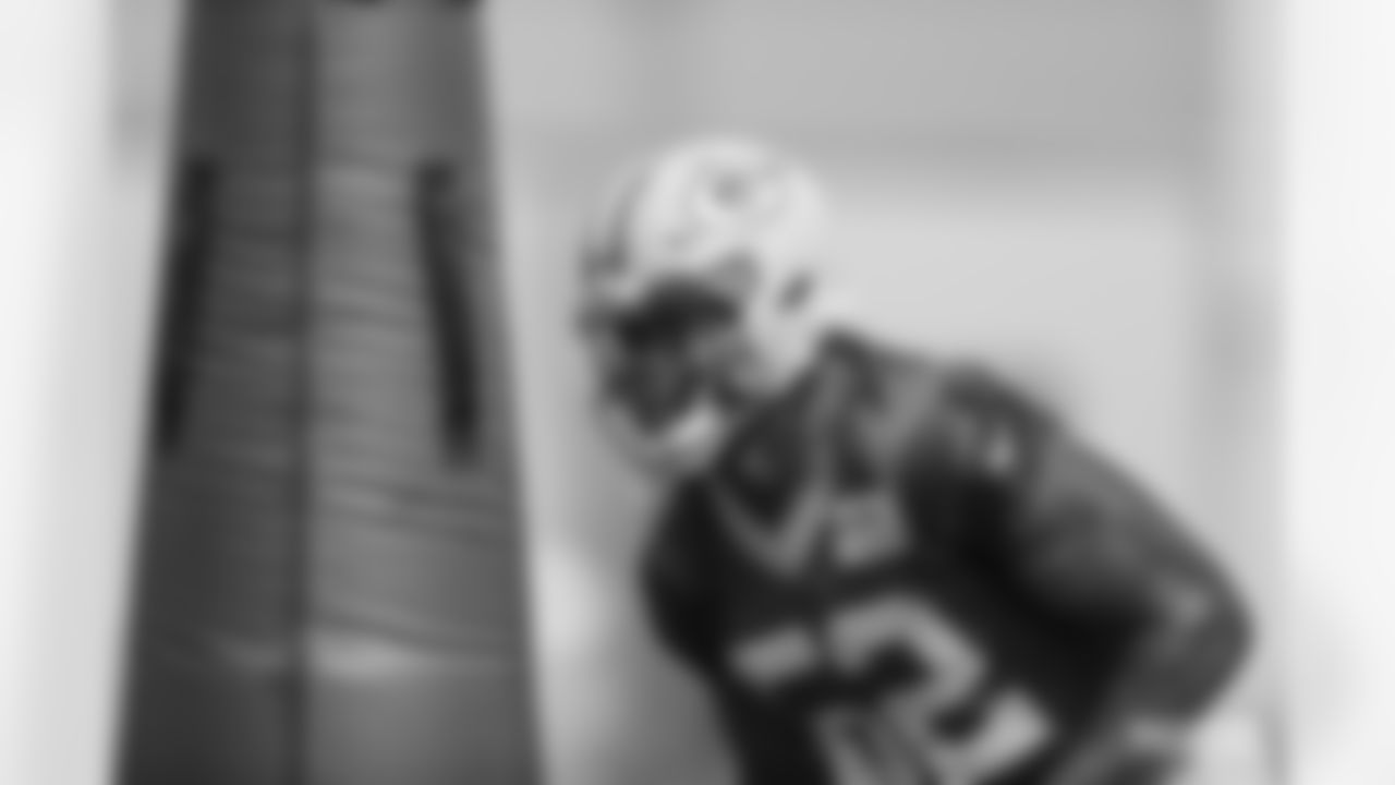LB Rashan Gary
