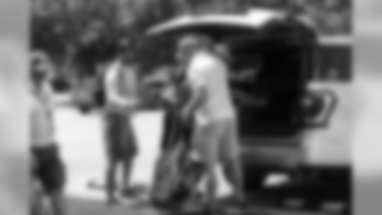 180724-players-move-in-02