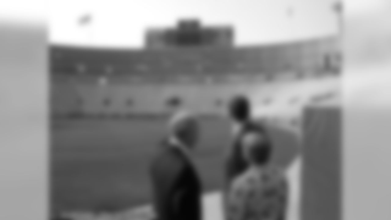 CEO Bob Harlan Inducted Into Packers Hall Of Fame