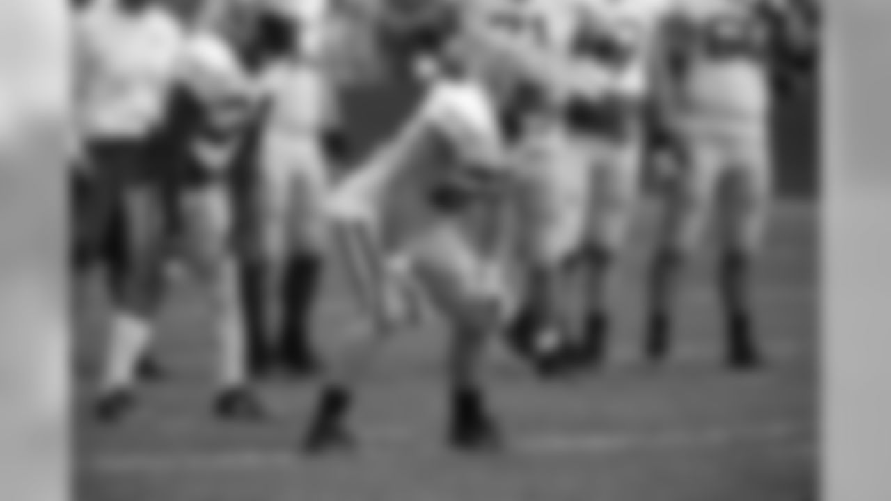 22 — FB Aaron Ripkowski