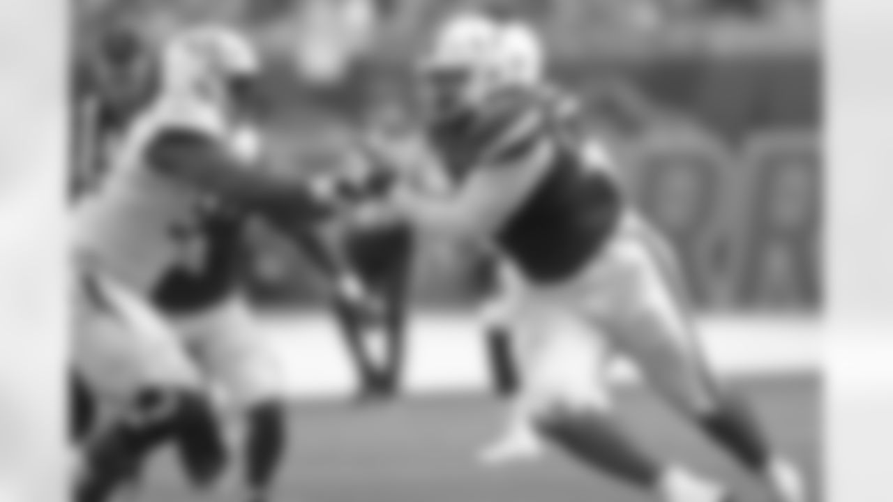 99 - DL Jonathan Ford - Miami