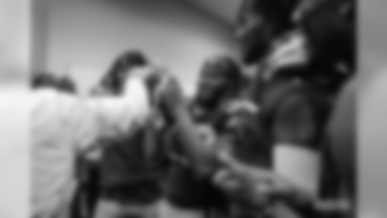 191007-locker-room-pass-dallas-08