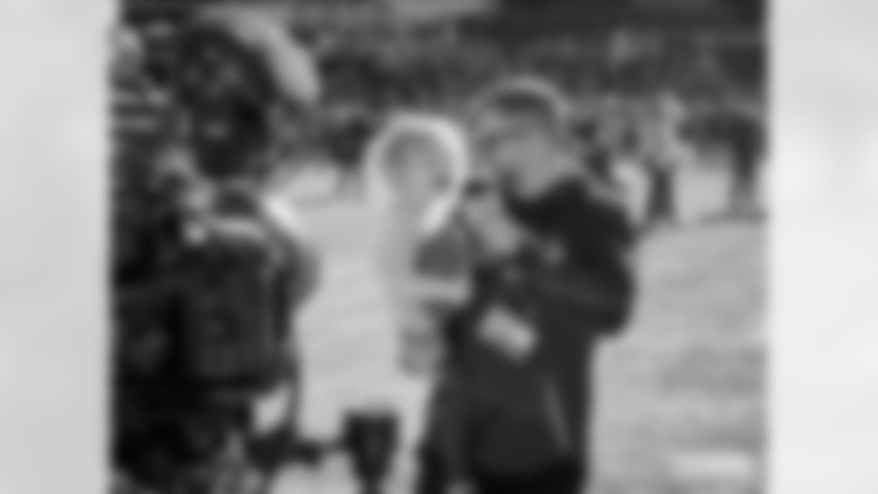 Wide receivers/passing game coordinator Jason Vrable