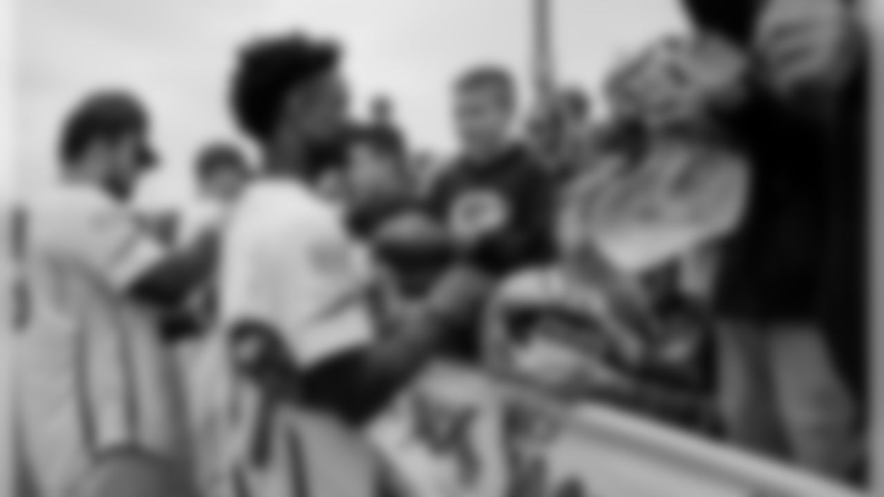 180602-green-gold-softball-siegle-3