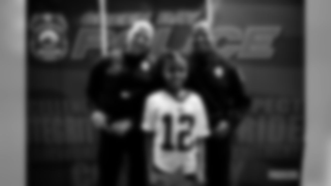 200114-packers-give-back-movie-night-34