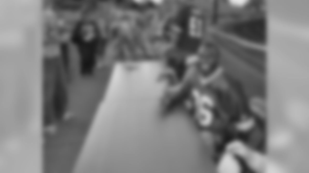 Packers Tailgate Tour - Beaver Dam Tailgate Party