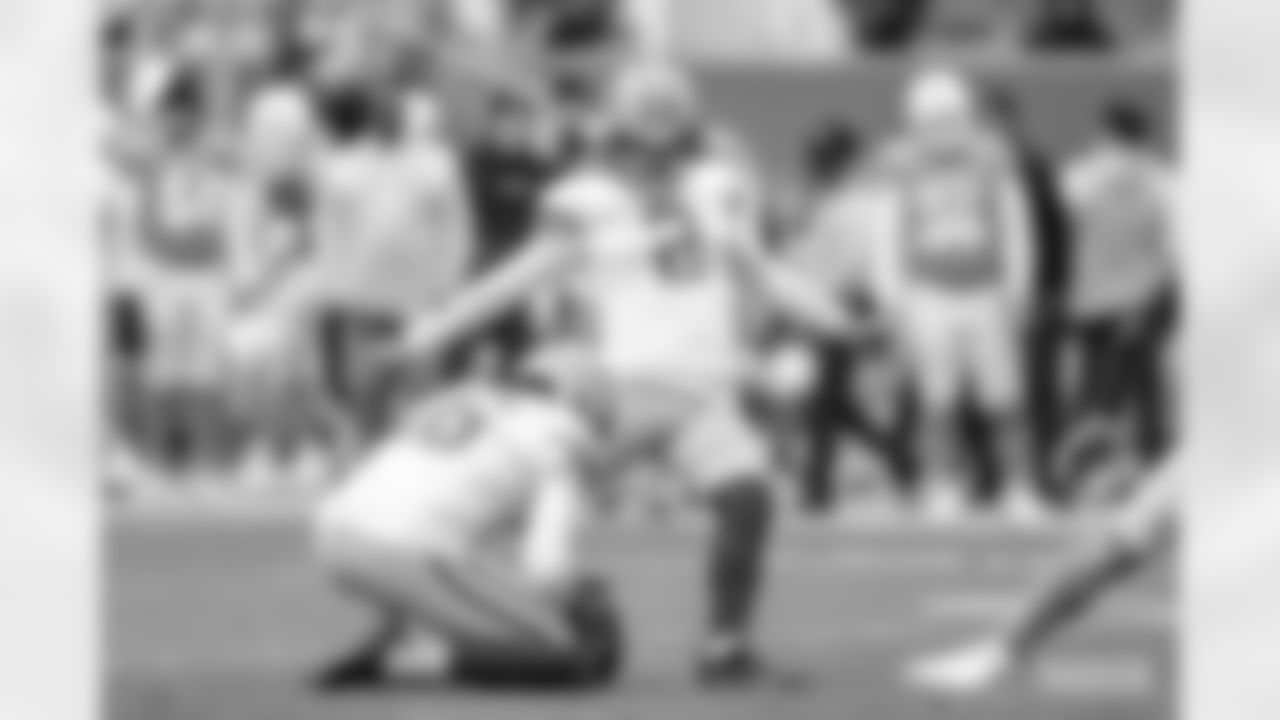 221225-packers-dolphins-siegle-WM-188