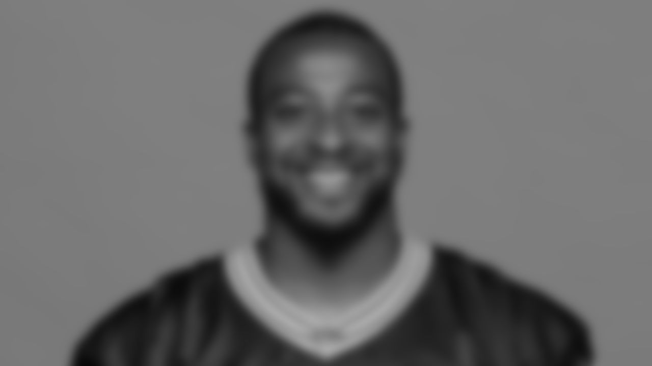 RB AJ Dillon