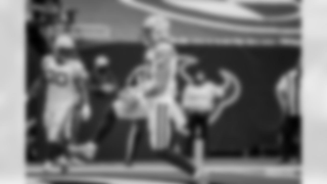 TE Jace Sternberger