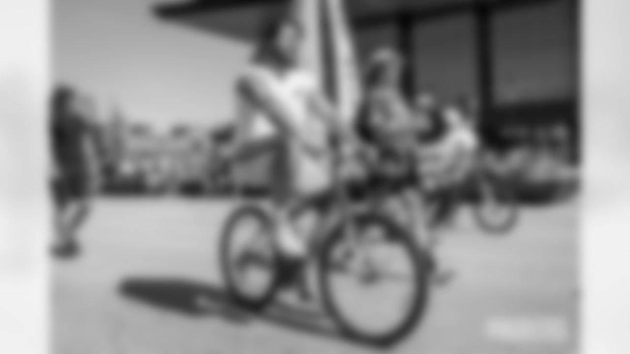 230816-emma-bikes-gallery-14