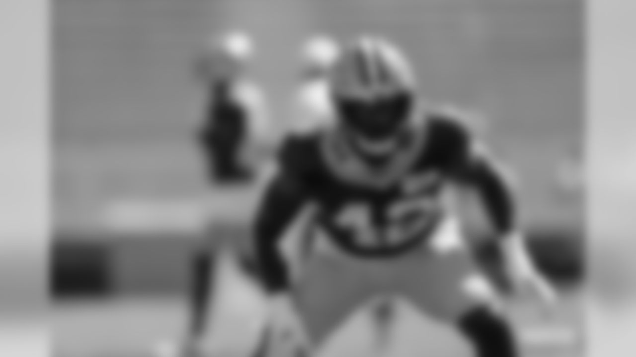 LB Oren Burks