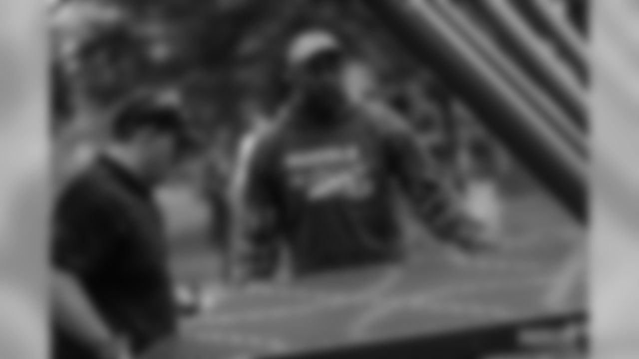 191001-playground-build-04