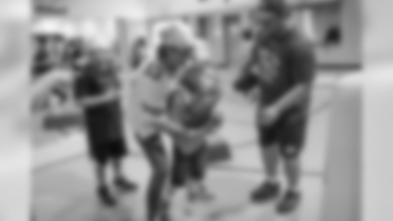 190910-youth-football-camp-03