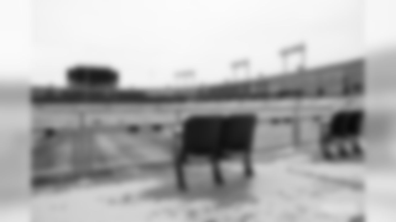 191029-lambeau-first-snow-14