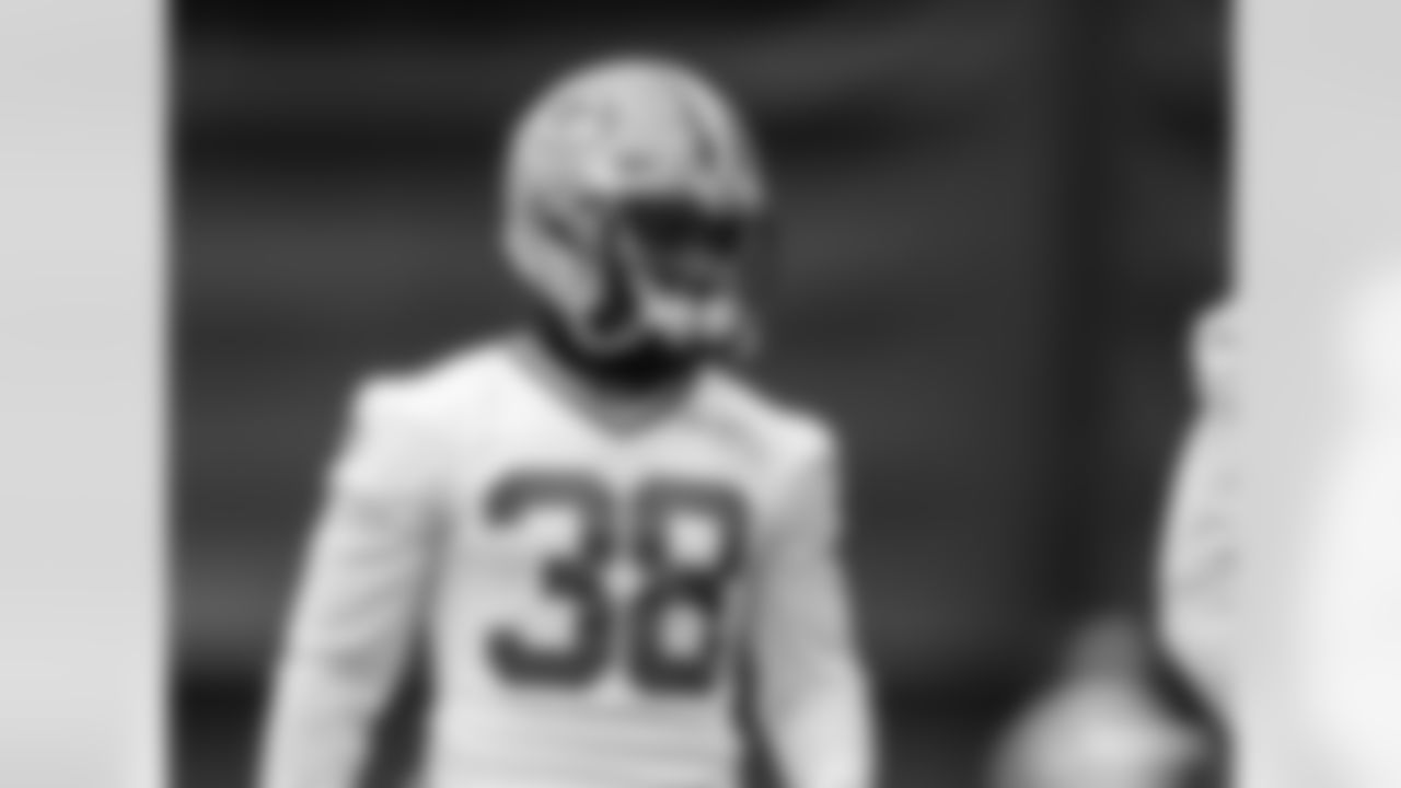 RB Mike Weber