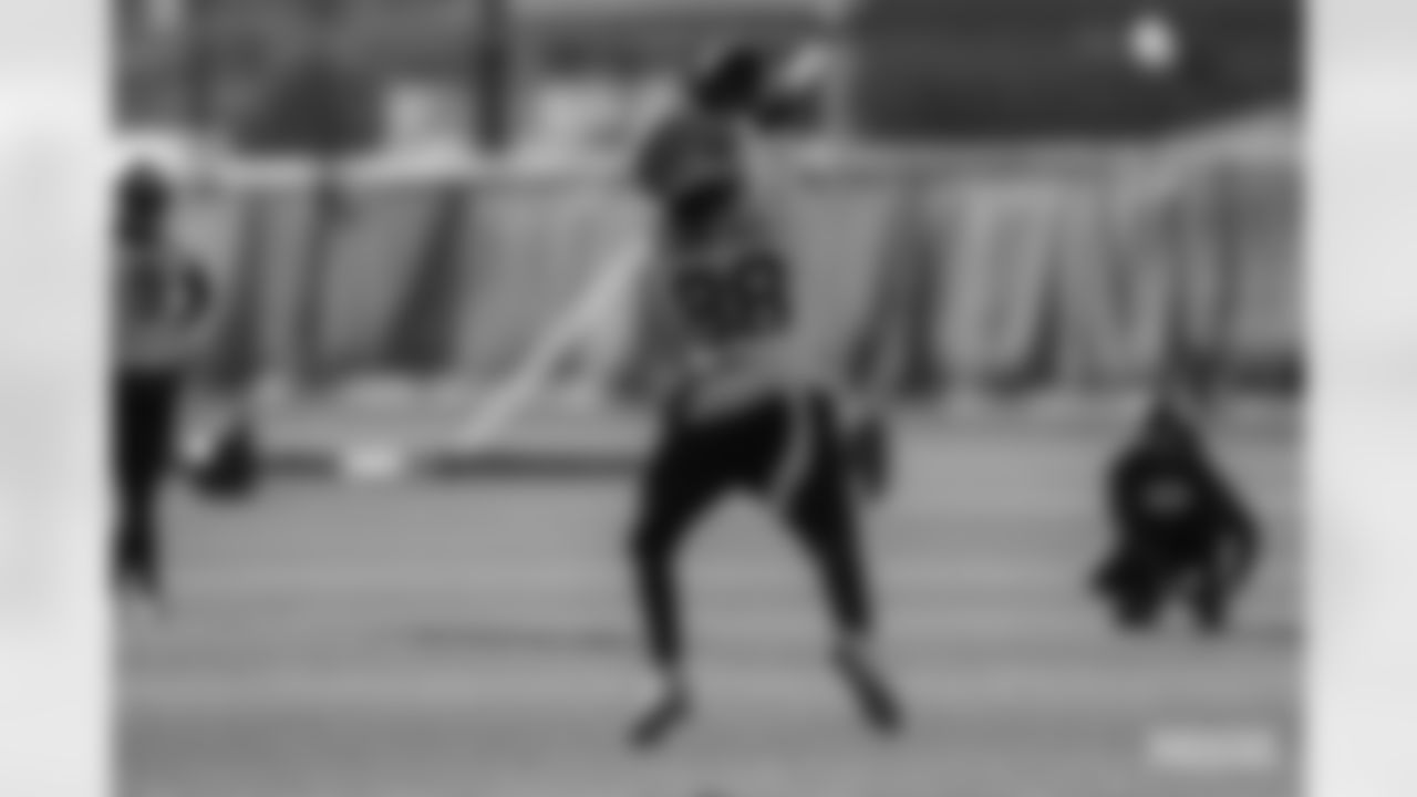 221123-mik-practice-gallery-2560034