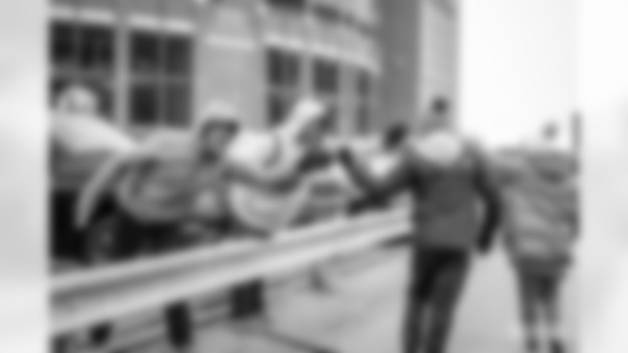 211115-fans-gallery-256001