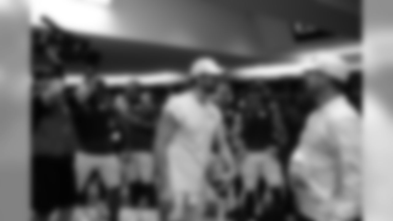 191021-locker-room-pass-14