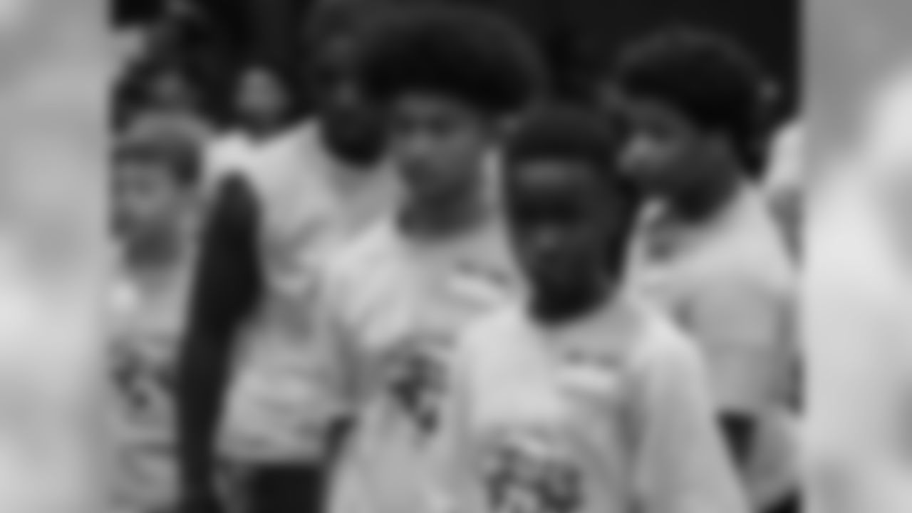 180628-mike-daniels-football-camp-08