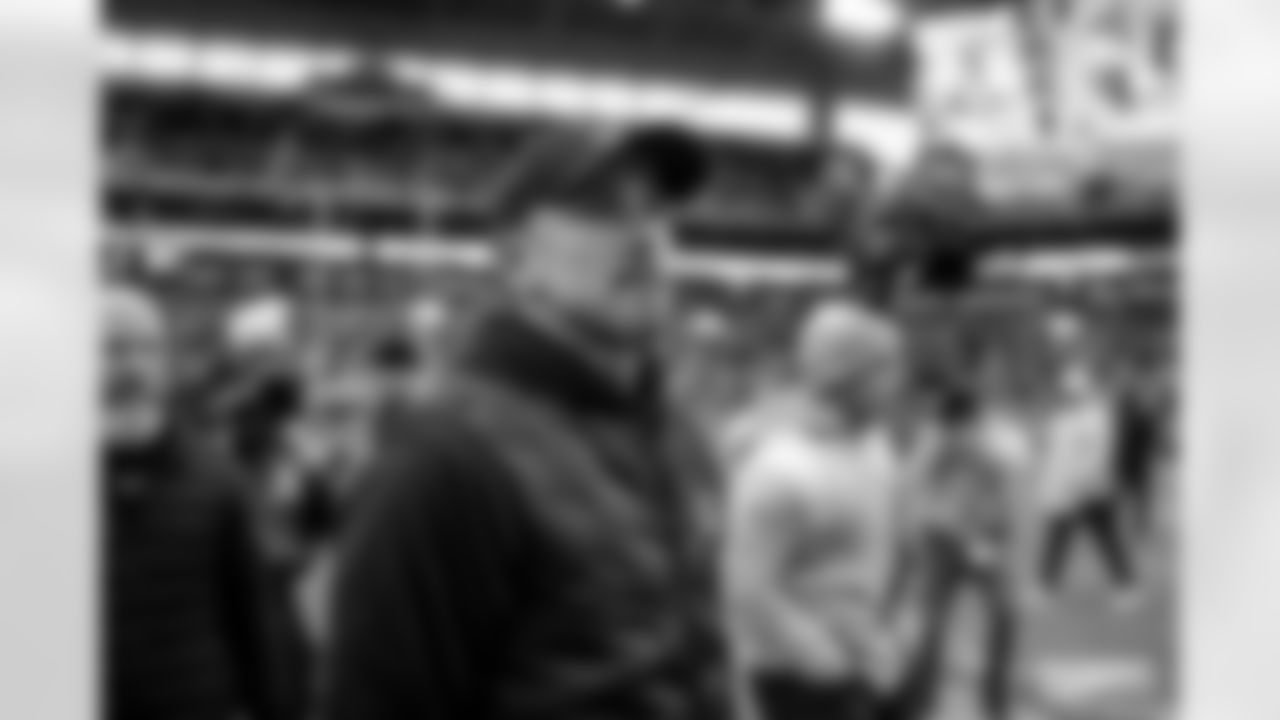 221225-packers-dolphins-siegle-WM-251