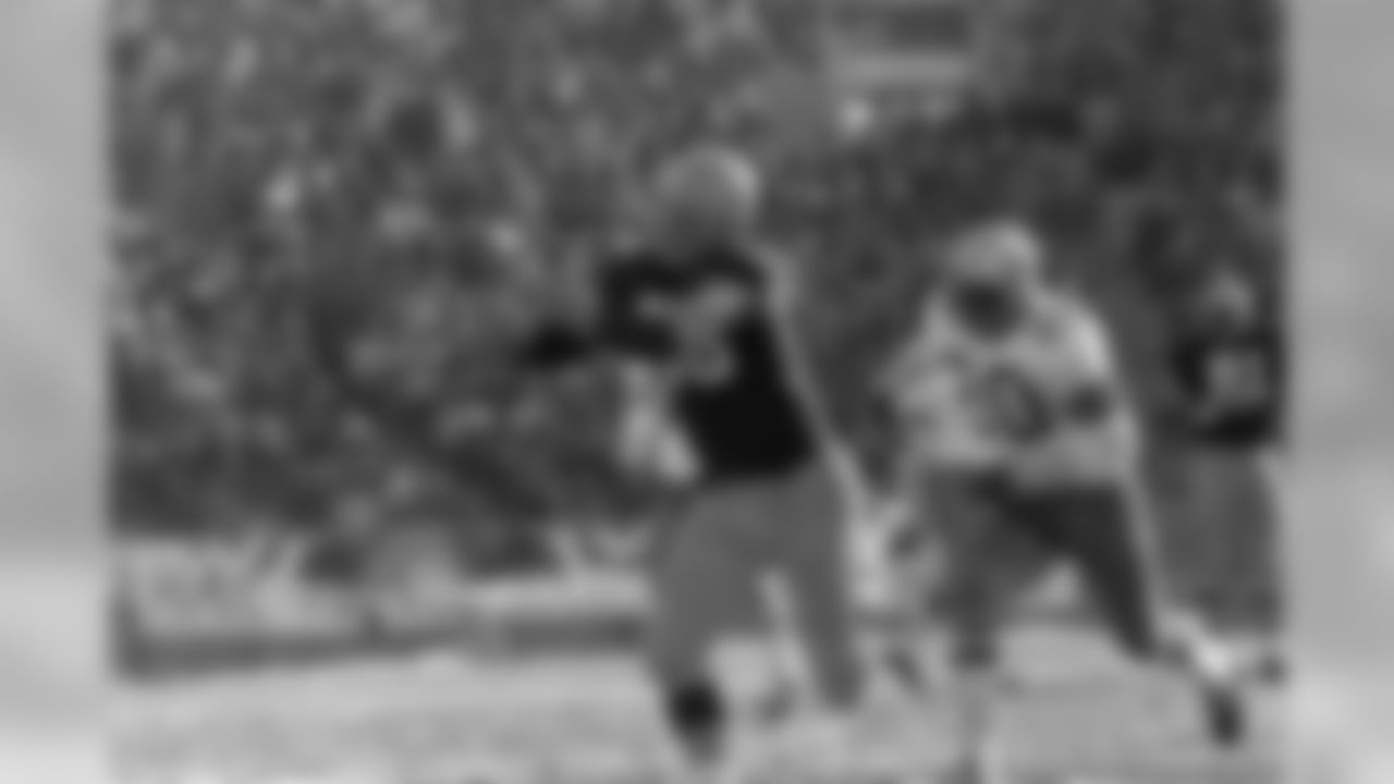 Dec. 31, 1967 - Boyd Dowler (86) of the Green Bay Packers grabs a Bart Starr touchdown pass against Mel Renfro of the Dallas Cowboys in the NFL championship game at Lambeau Field. The "Ice Bowl," played in frigid temperatures, was won by the Packers, 21-17.