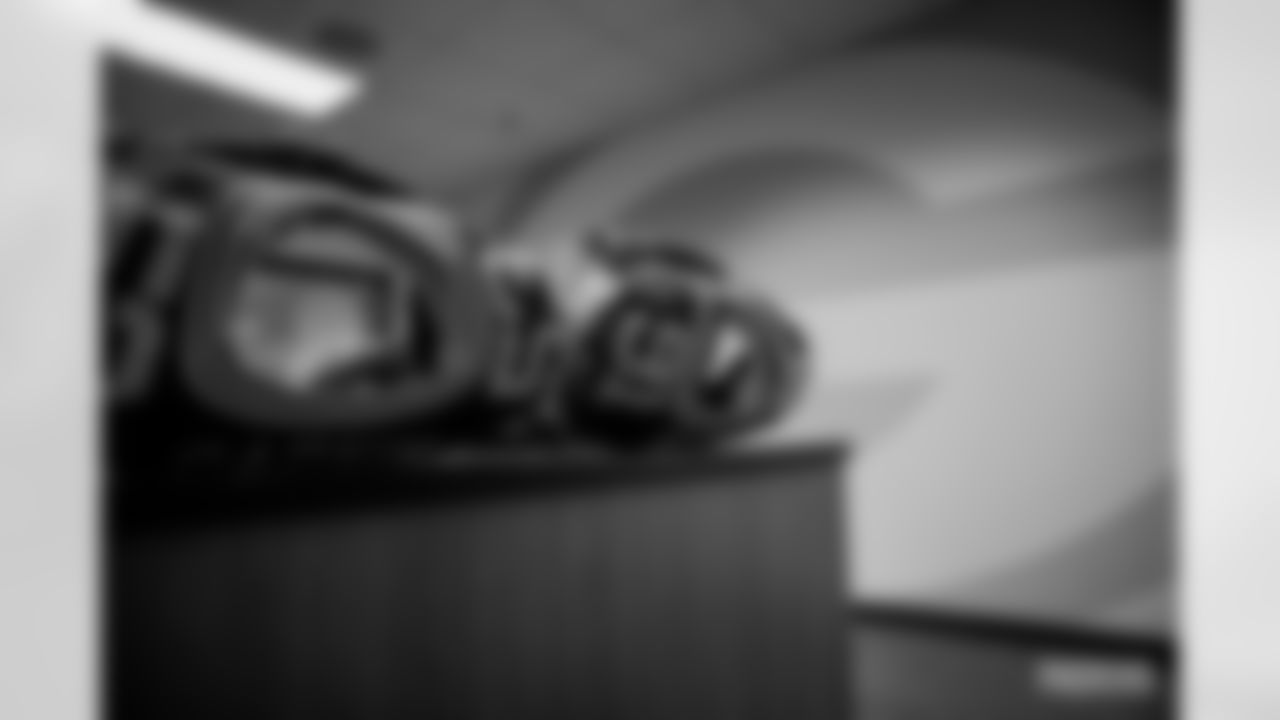 210920-locker-room-gallery-256021