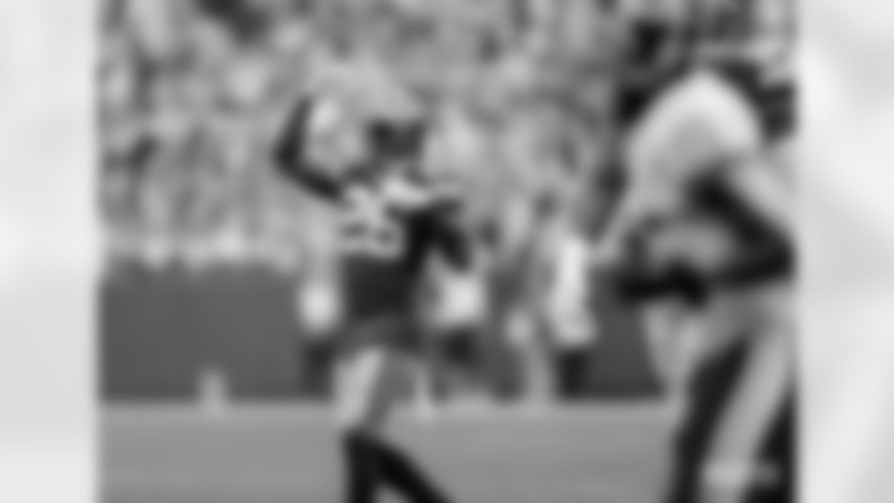 DB Darnell Savage