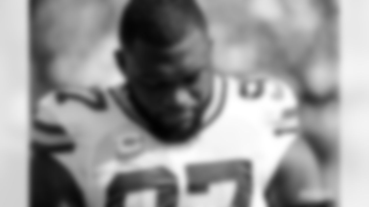 DL Kenny Clark