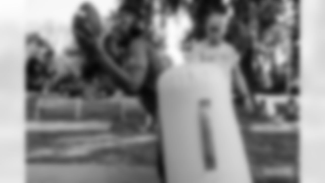220913-football-outreach-gallery-2560071