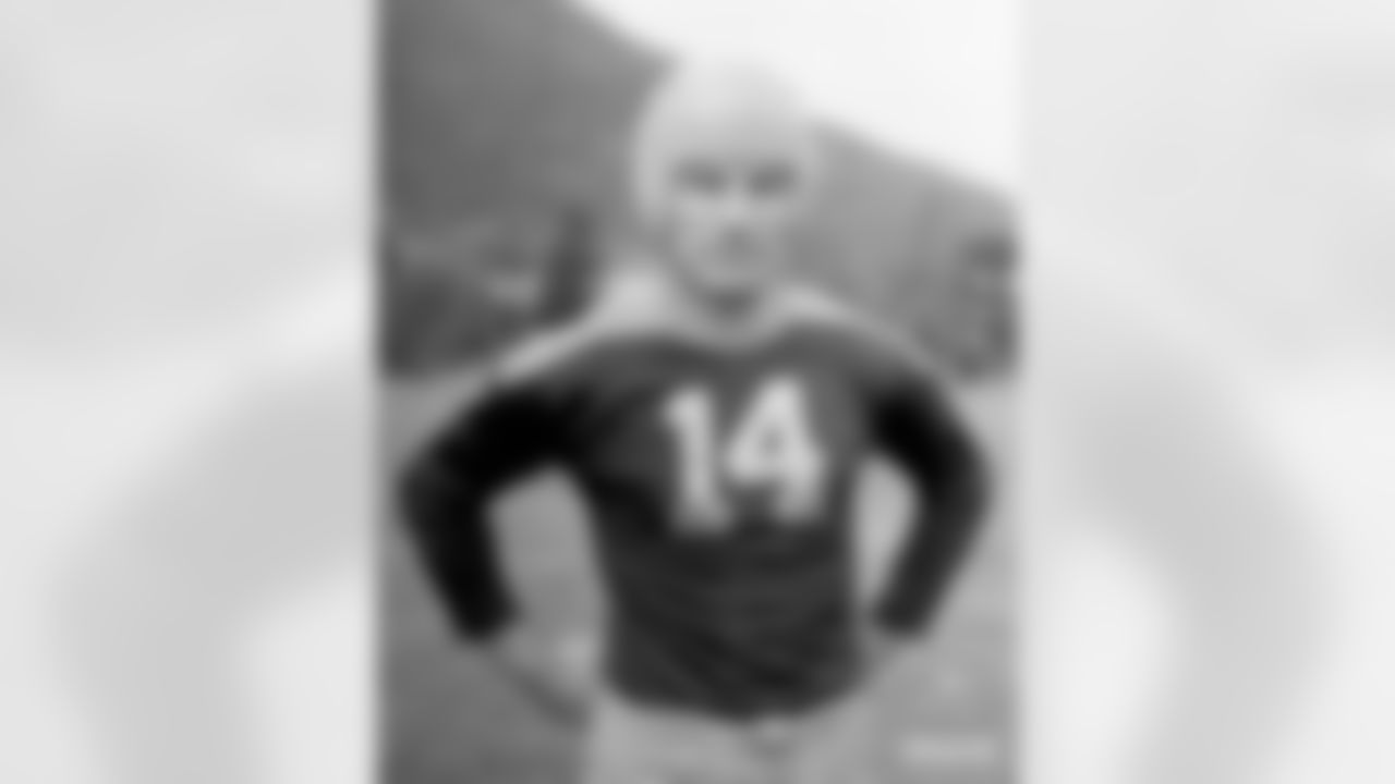 E/DB Don Hutson (1935-45)
